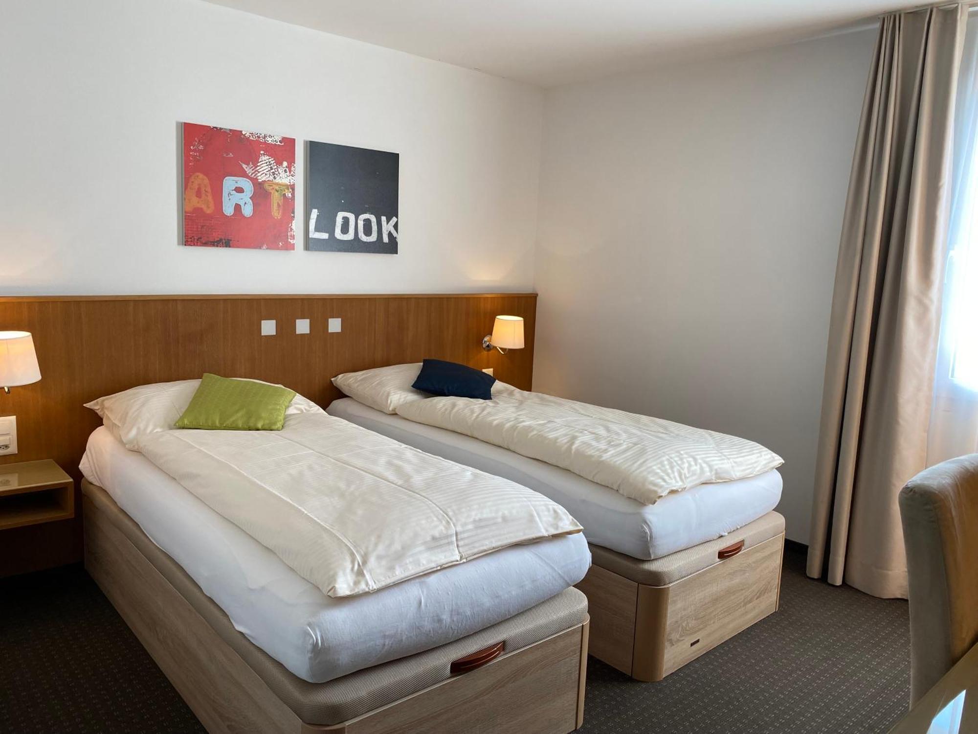 Businesshotel Lux Emmen Exterior photo